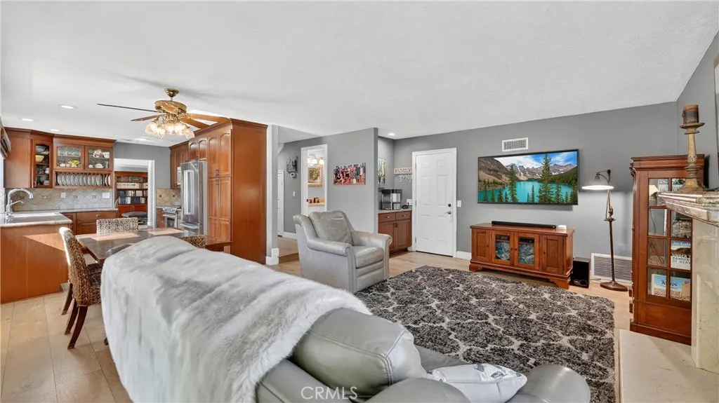 17530 Monette, Yorba Linda, California 92886 home-pic-17
