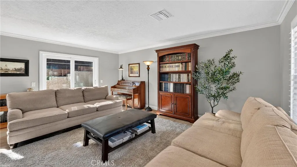 17530 Monette, Yorba Linda, California 92886 home-pic-10
