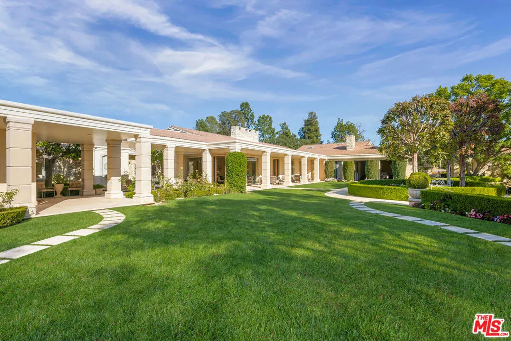 400 St Cloud Road, Los Angeles, California 90077 home-pic-12