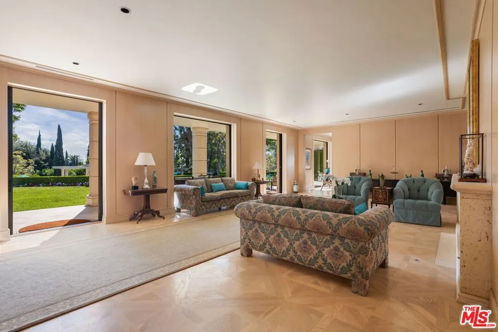 400 St Cloud Road, Los Angeles, California 90077 home-pic-15
