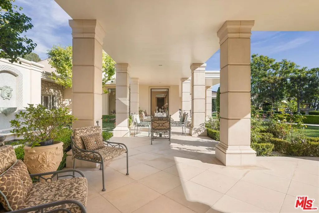 400 St Cloud Road, Los Angeles, California 90077 home-pic-10