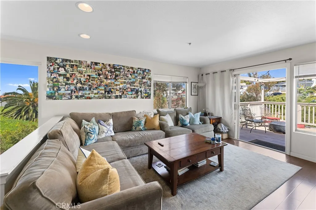 121 La Ronda, San Clemente, California 92672 home-pic-14