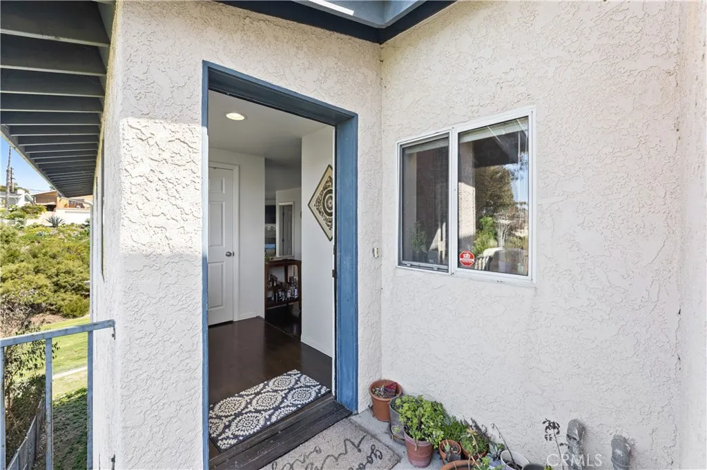 121 La Ronda, San Clemente, California 92672 home-pic-6