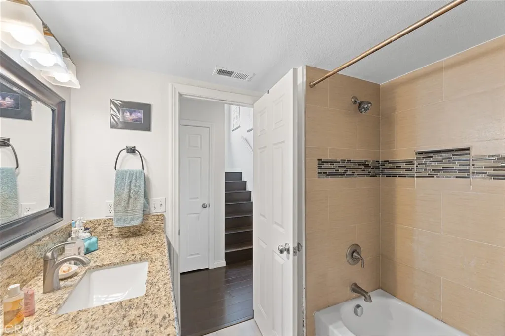 121 La Ronda, San Clemente, California 92672 home-pic-21