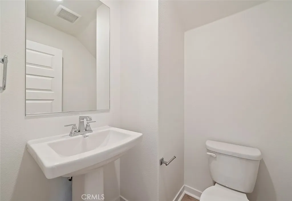 3813 Crossen Drive, Corona, California 92883 home-pic-7