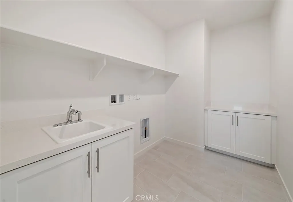 3813 Crossen Drive, Corona, California 92883 home-pic-19
