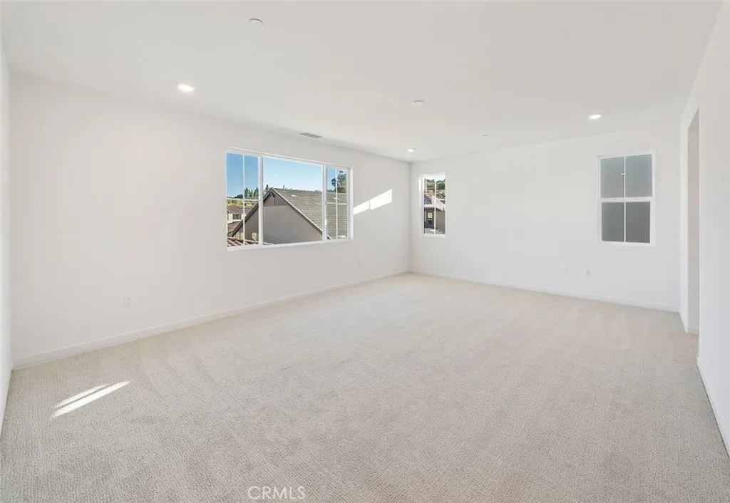 3813 Crossen Drive, Corona, California 92883 home-pic-16