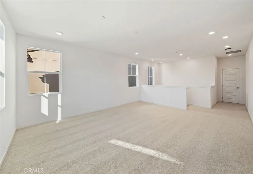 3813 Crossen Drive, Corona, California 92883 home-pic-14