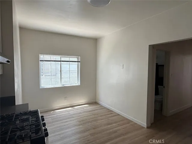 1231 S Mariposa Avenue, Los Angeles, California 90006