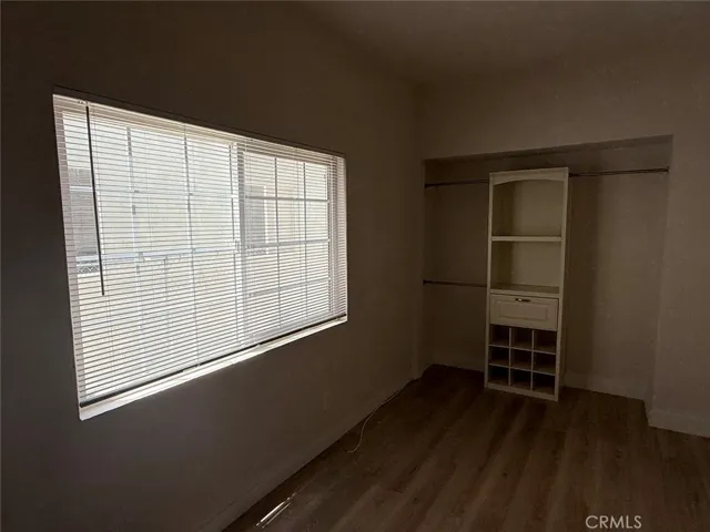 1231 S Mariposa Avenue, Los Angeles, California 90006