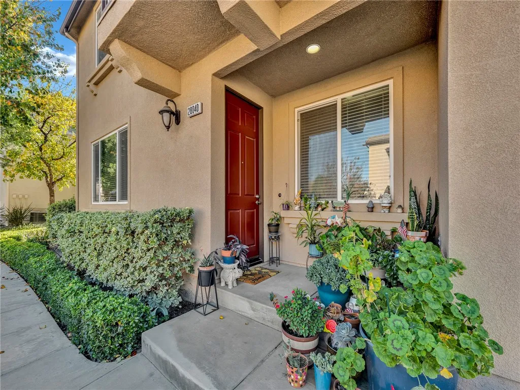 28040 Catherine, Canyon Country, California 91351 home-pic-3