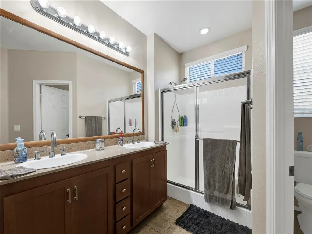 28040 Catherine, Canyon Country, California 91351 home-pic-22