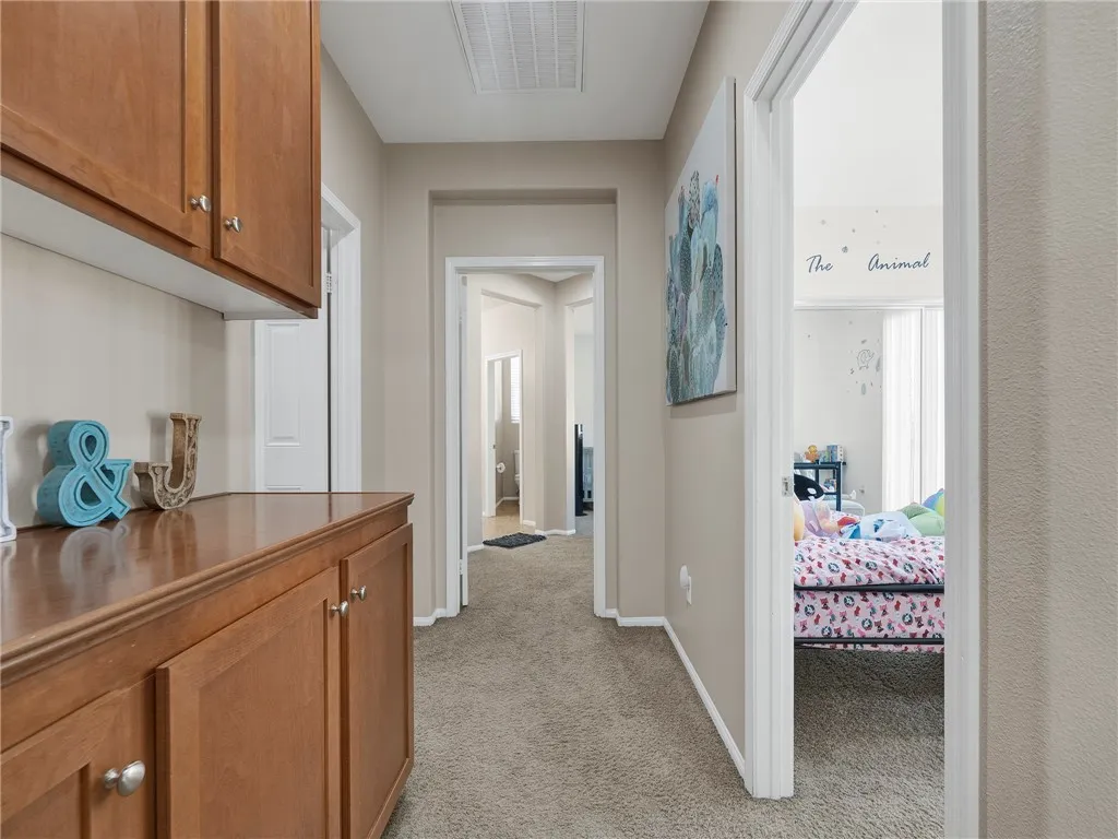 28040 Catherine, Canyon Country, California 91351 home-pic-18