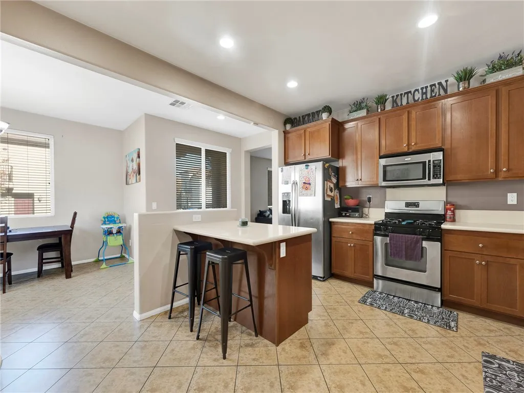 28040 Catherine, Canyon Country, California 91351 home-pic-13