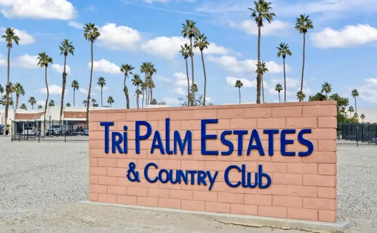 80 TRI PALM ESTATE SIGN