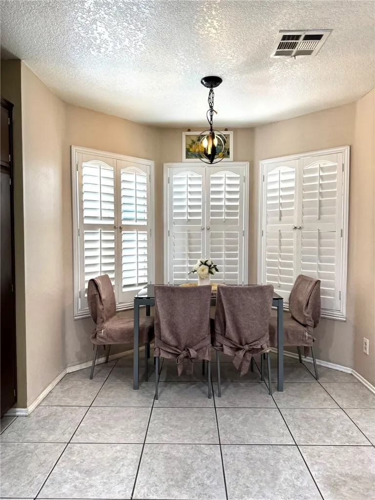 28609 Carnoustie, Moreno Valley, California 92555 home-pic-9