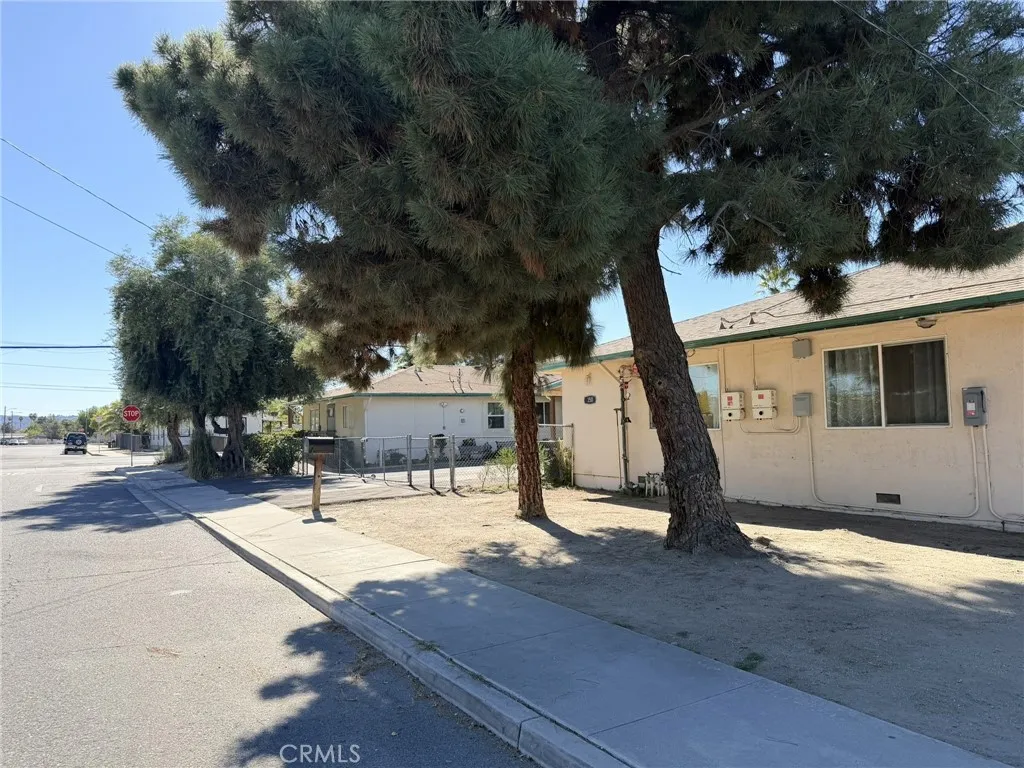 397 E Main, San Jacinto, California 92583 home-pic-2