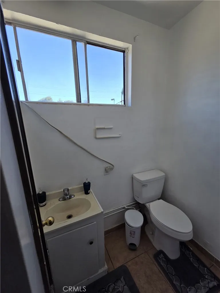 397 E Main, San Jacinto, California 92583 home-pic-7