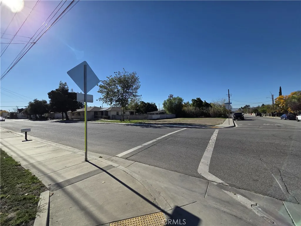 397 E Main, San Jacinto, California 92583 home-pic-33