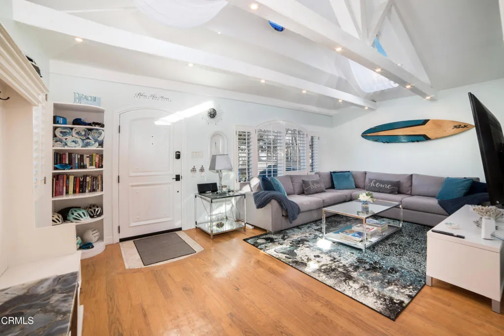 214 Pearl Street, Redondo Beach, California 90277 home-pic-8