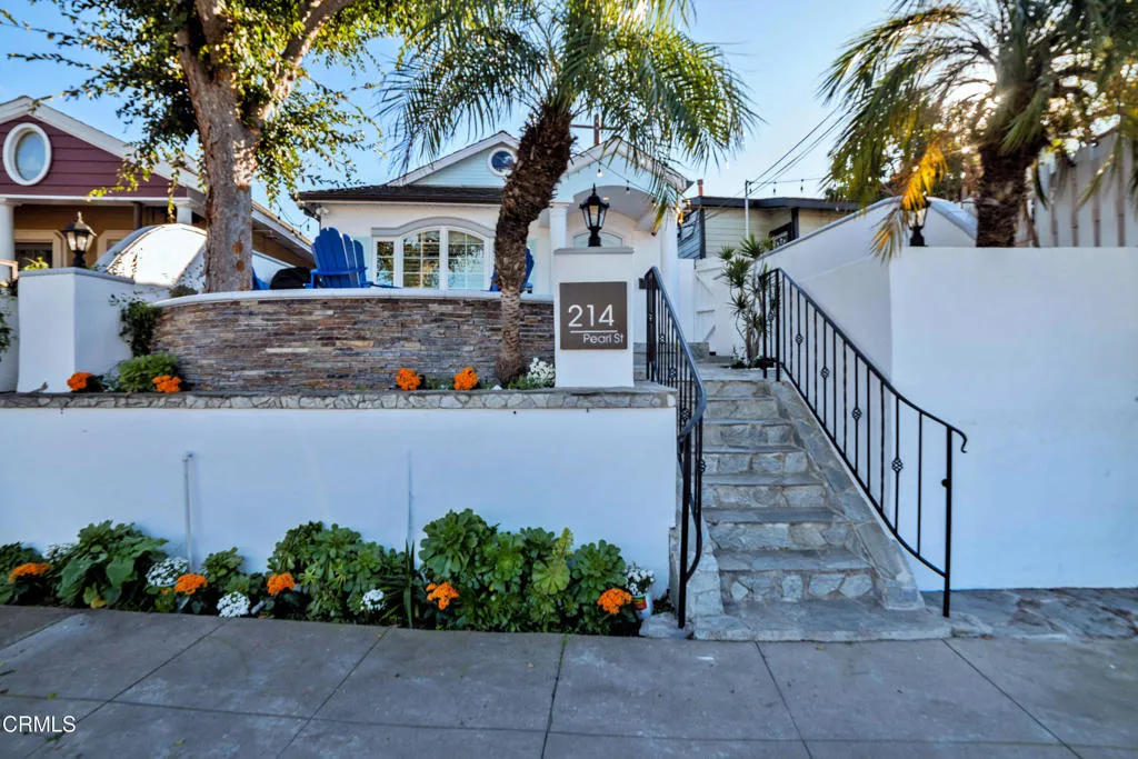 214 Pearl Street, Redondo Beach, California 90277 home-pic-1