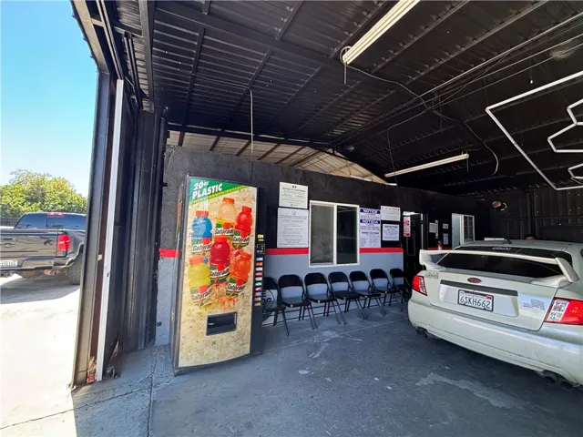 561 N Palm, Hemet, California 92543