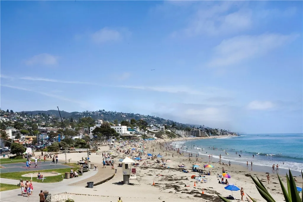 240 Moss 13, Laguna Beach, California 92651 home-pic-16