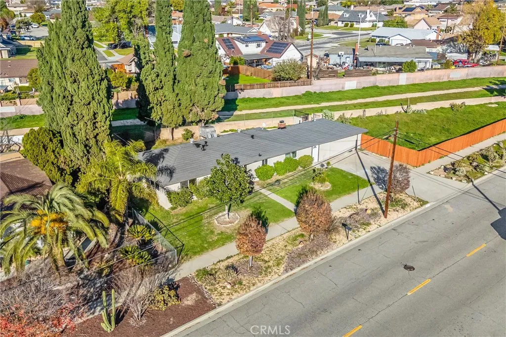 25820 Date Street E, San Bernardino, California 92404 home-pic-52