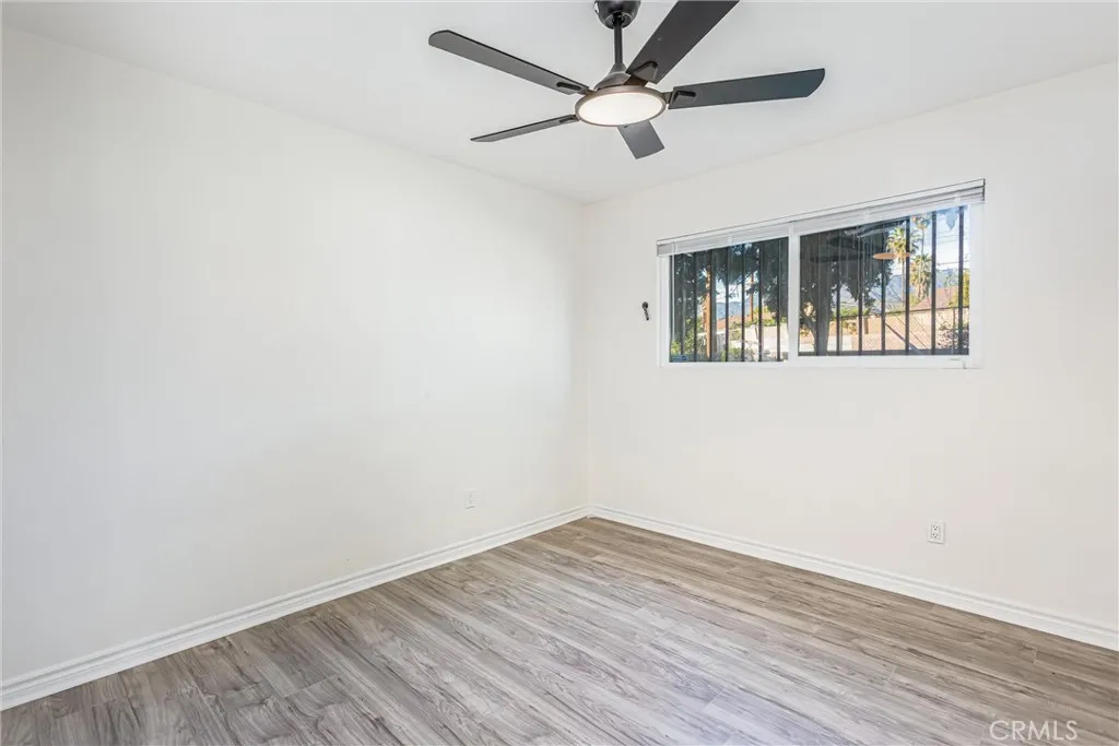 25820 Date Street E, San Bernardino, California 92404 home-pic-20