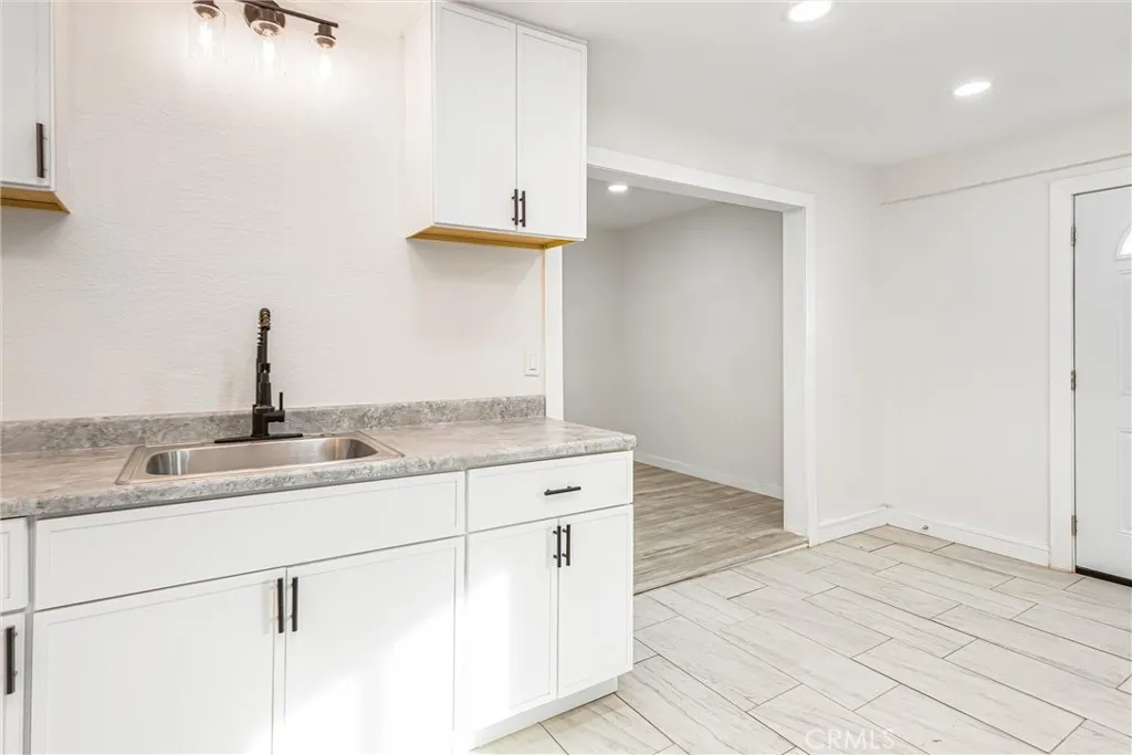 25820 Date Street E, San Bernardino, California 92404 home-pic-40