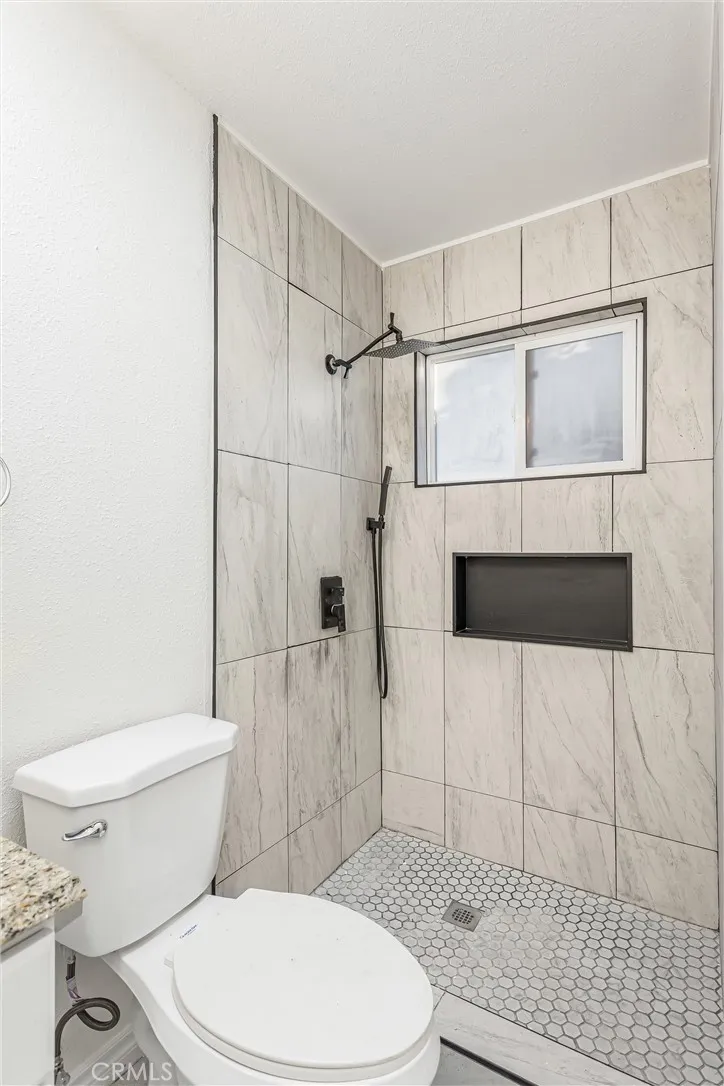 25820 Date Street E, San Bernardino, California 92404 home-pic-27