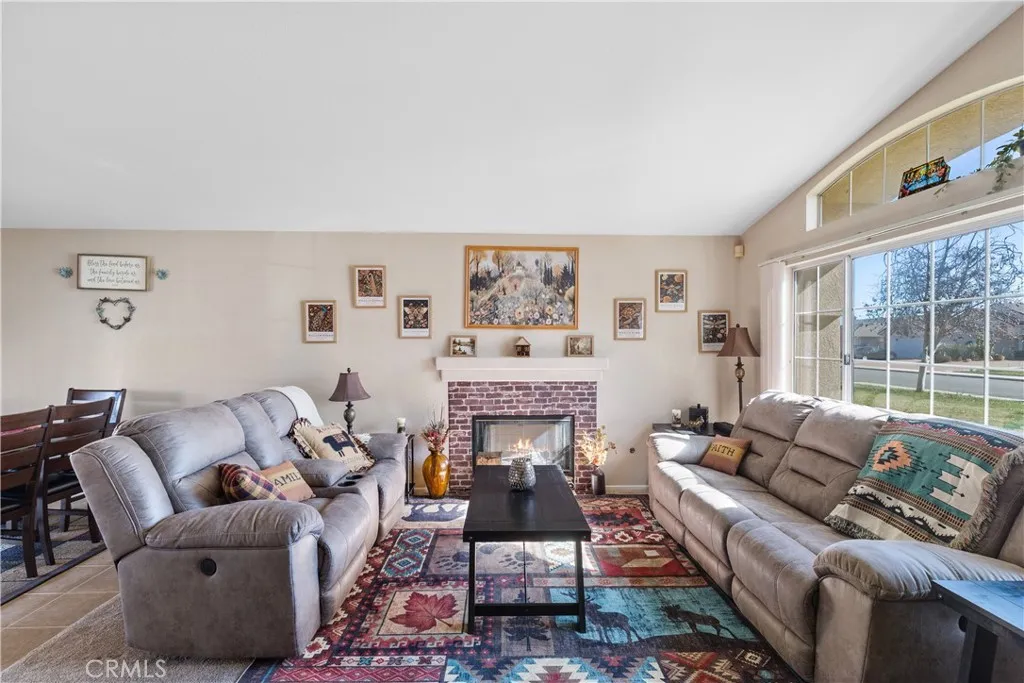 27138 Terrytown Road, Menifee, California 92586 home-pic-4