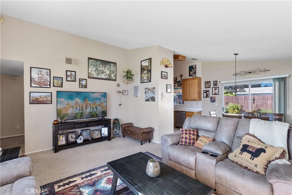 27138 Terrytown Road, Menifee, California 92586 home-pic-6