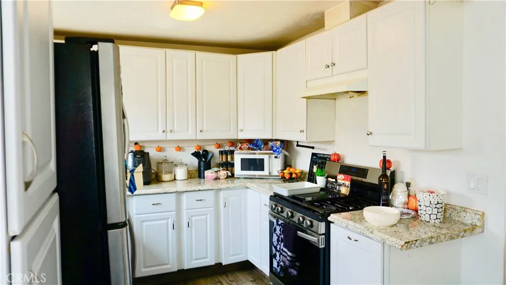 448 S Evergreen, East Los Angeles, California 90033 home-pic-25