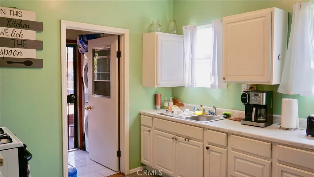 448 S Evergreen, East Los Angeles, California 90033 home-pic-11