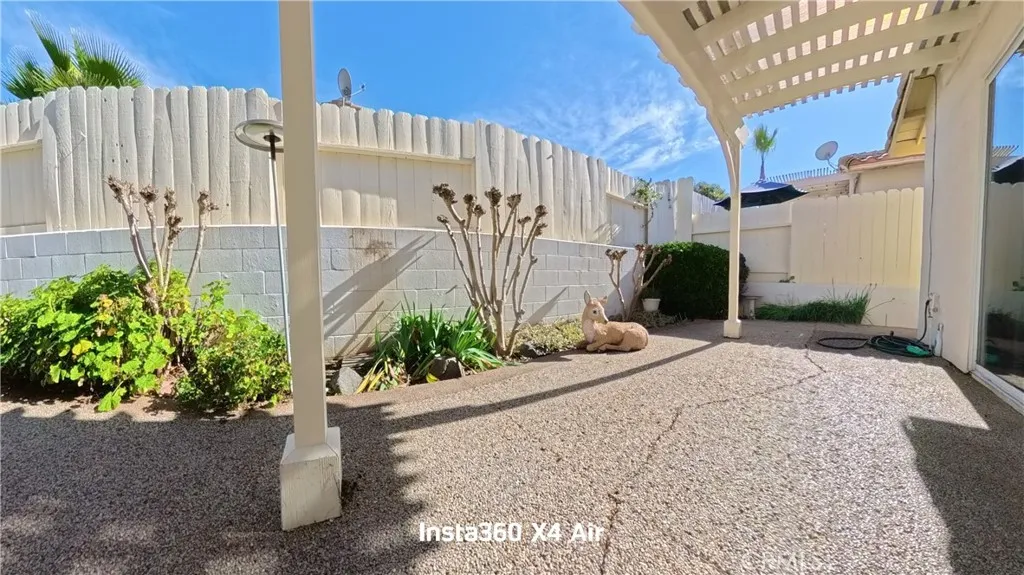 28050 Bavaria Drive, Menifee, California 92585 home-pic-20