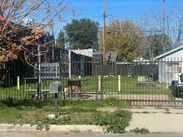 125 E O, Colton, California 92324 home-pic-5
