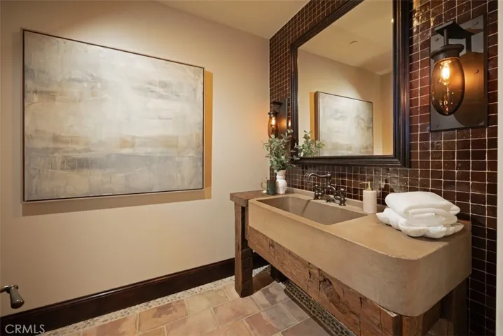 1 Clear Water, Newport Coast, California 92657