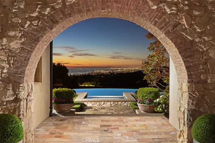 1 Clear Water, Newport Coast, California 92657