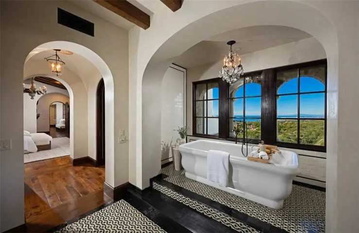 1 Clear Water, Newport Coast, California 92657