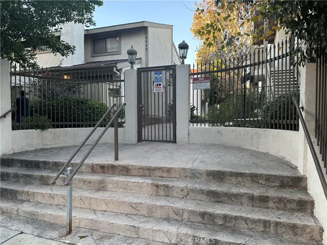 Front gate 18445 Hatteras St