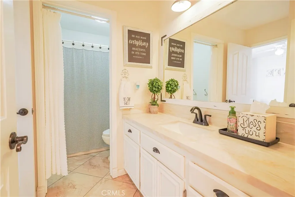 12206 San Ysidro St., Victorville, California 92392 home-pic-12