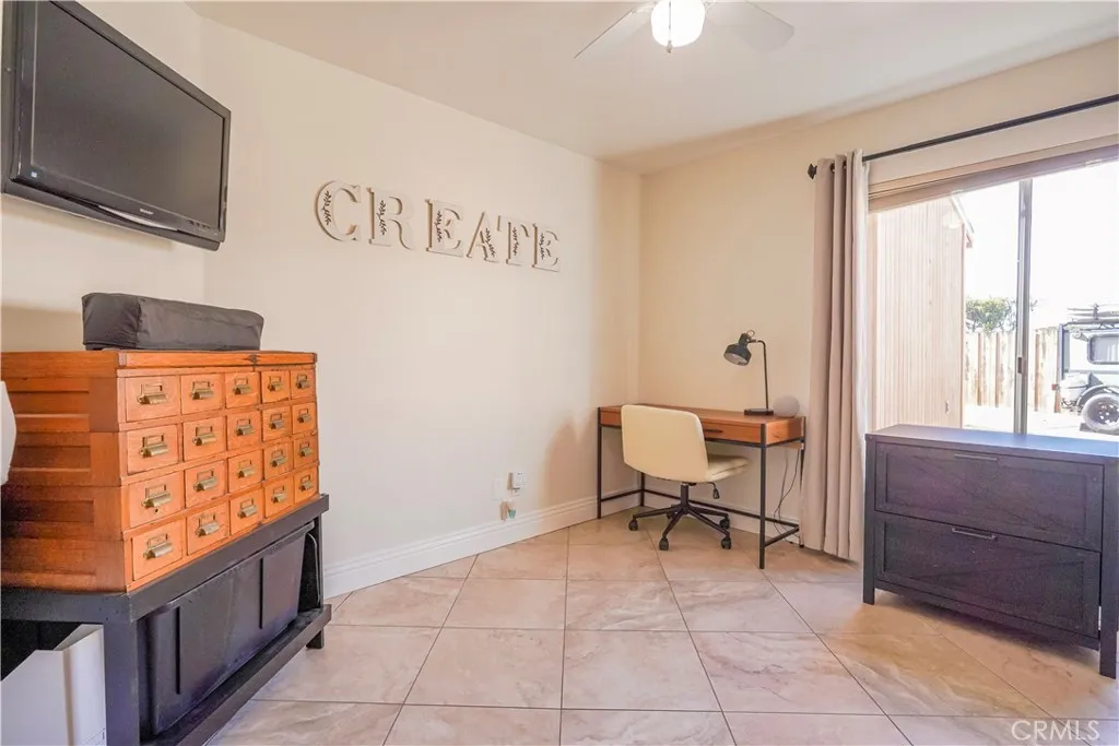 12206 San Ysidro St., Victorville, California 92392 home-pic-16