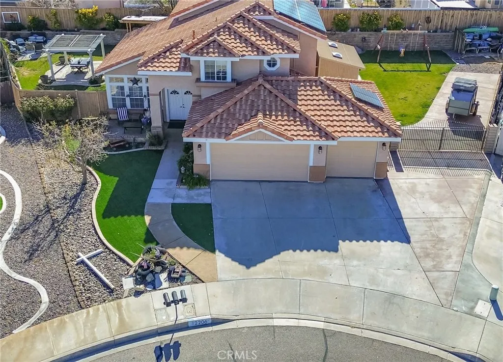 12206 San Ysidro St., Victorville, California 92392 home-pic-2