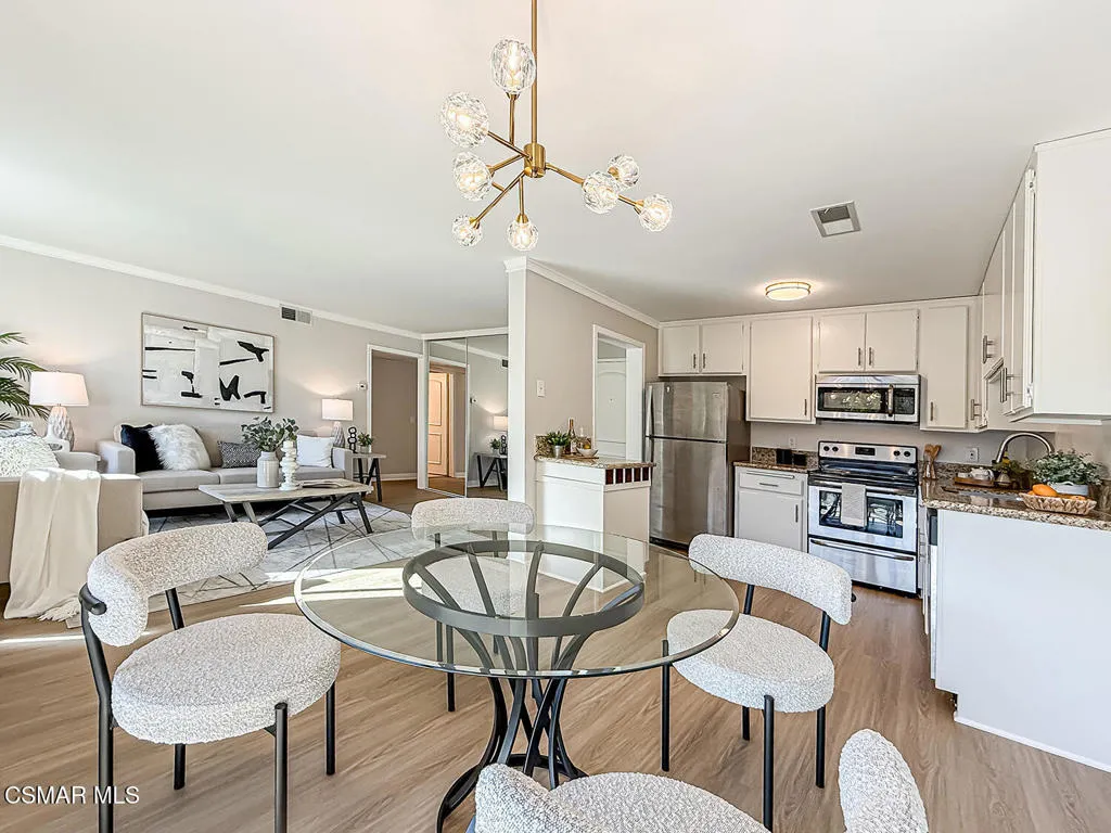 291 Sequoia Court 25, Thousand Oaks, California 91360 home-pic-10
