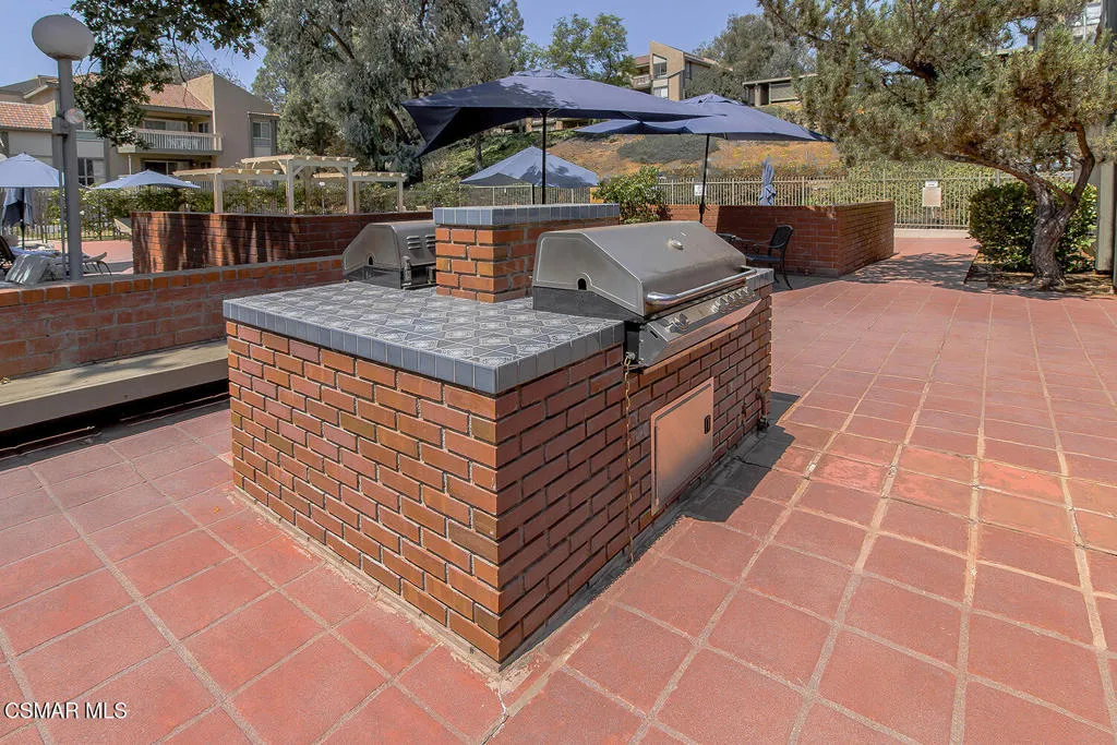 291 Sequoia Court 25, Thousand Oaks, California 91360 home-pic-38