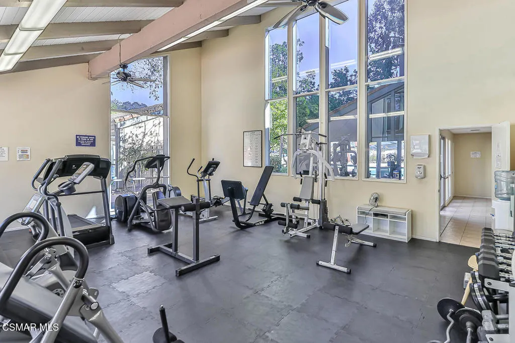 291 Sequoia Court 25, Thousand Oaks, California 91360 home-pic-35
