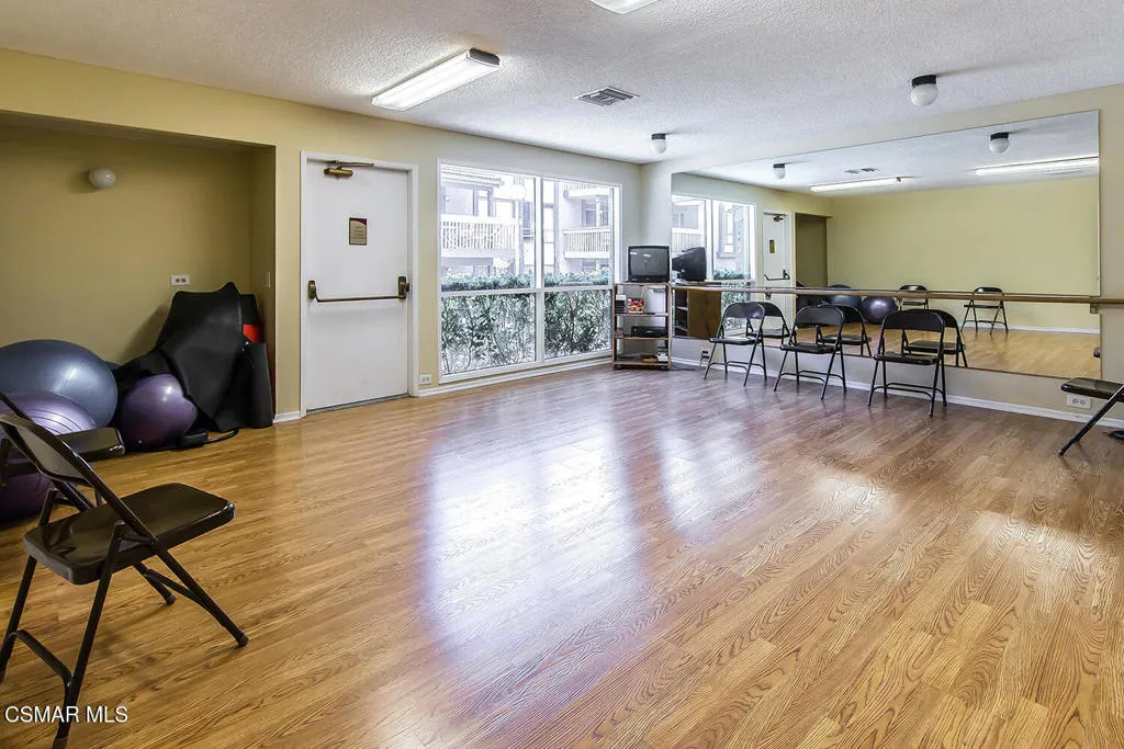 291 Sequoia Court 25, Thousand Oaks, California 91360 home-pic-28