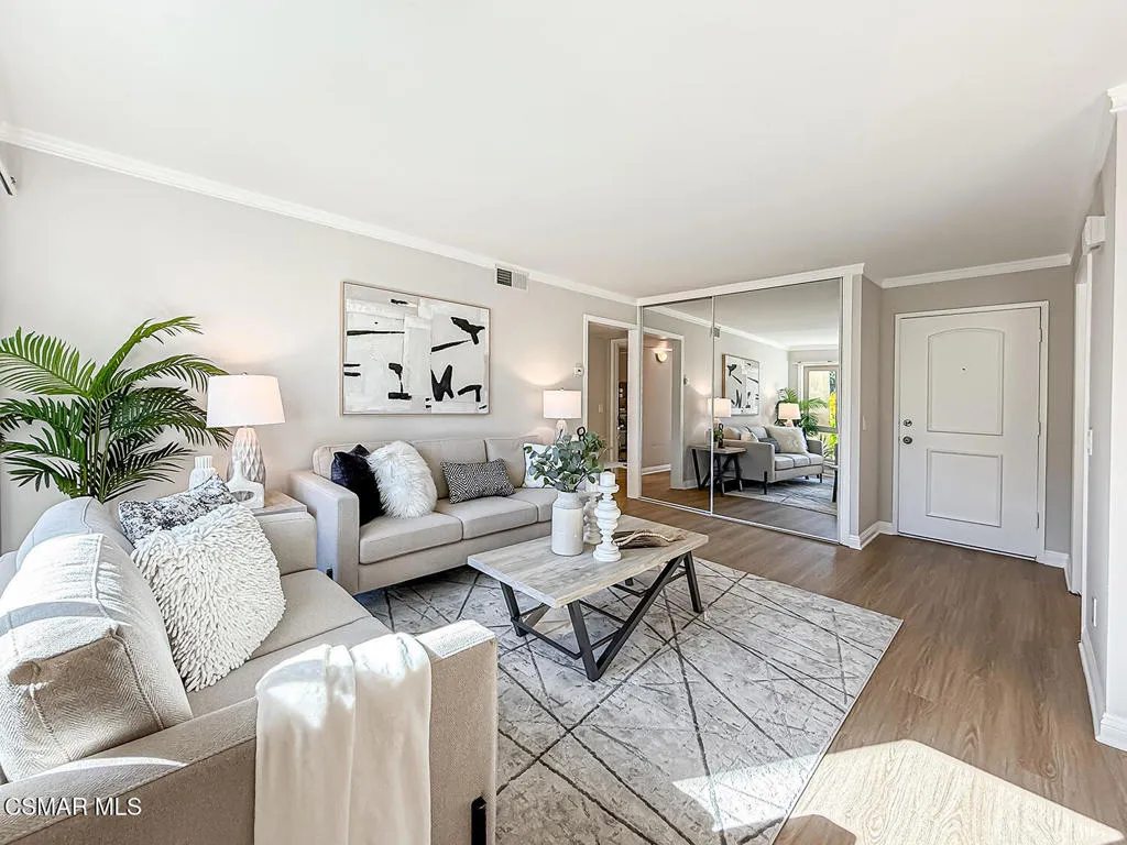 291 Sequoia Court 25, Thousand Oaks, California 91360 home-pic-8