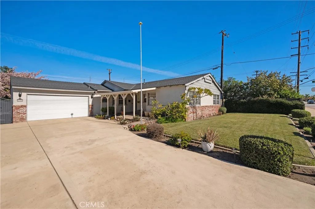 119 W Gladstone, Glendora, California 91740 home-pic-2